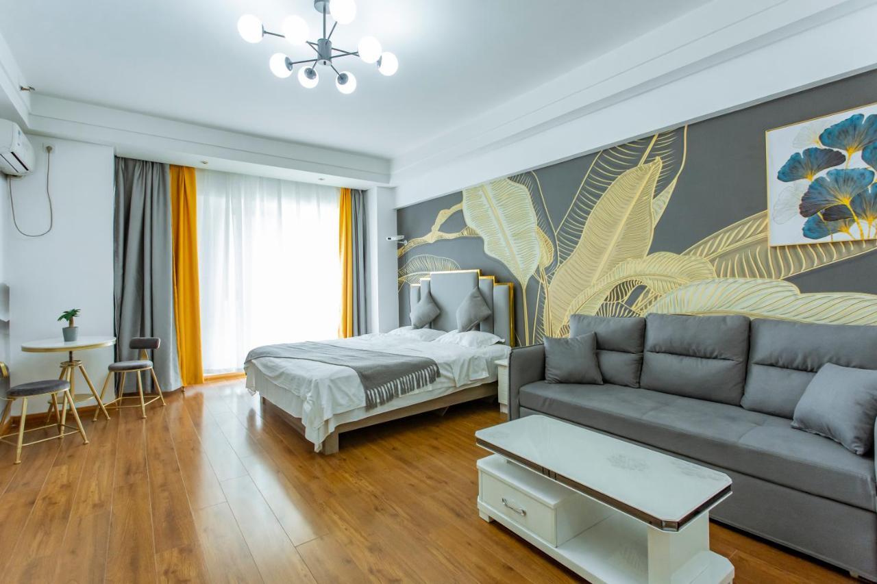 Dalian Hong XI Yuan Apartment Wanda Plaza Exterior photo